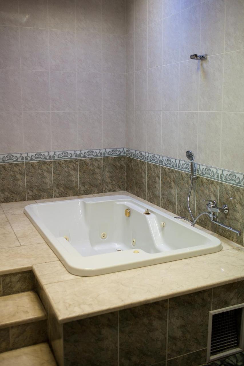 Land Of Fire Hostel Baku Zewnętrze zdjęcie